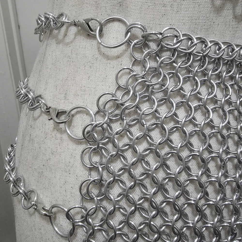 Silver Chainmail Set - Picture 7 of 8